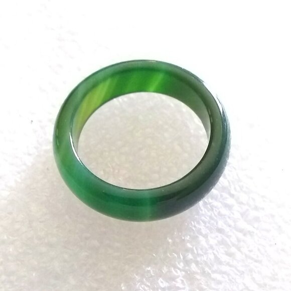 Multi-Hued Green Bands ~ Agate Stone Ring Size 7 ~ Friendship + Promise Rings - Picture 3 of 12
